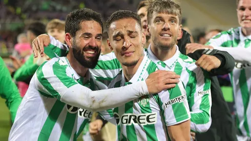 Manchester United se pone rojo por culpa de Antony y el Real Betis.