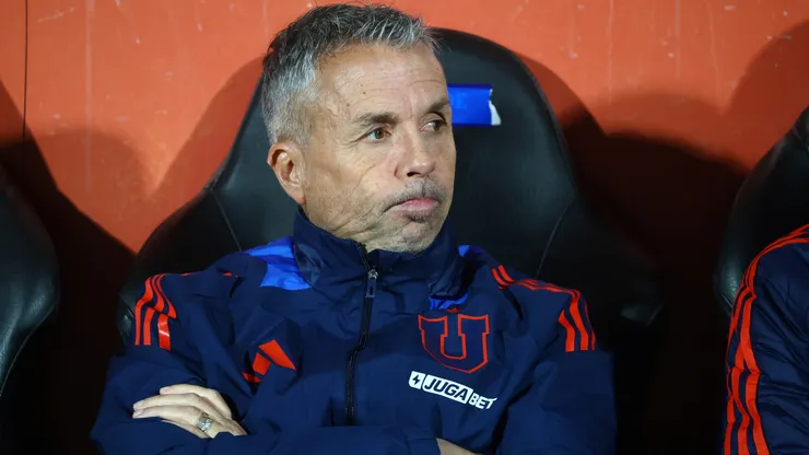 Gustavo Álvarez cita a "cortado" en la U ante Iquique.