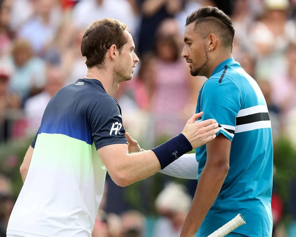 Andy Murray y Nick Kyrgios se dan la mano tras un partido en 2018 (Getty Images).