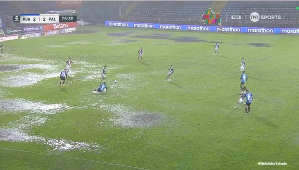 La lluvia jugó rol clave en el empate entre Huachipato y Palestino