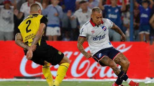 Eduardo Vargas saldrá de Nacional de Uruguay.