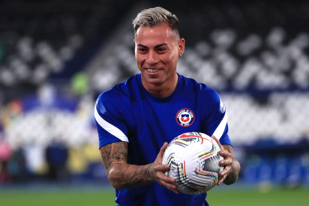Eduardo Vargas tiene la gran opción de regresar a U de Chile. (Photo by Buda Mendes/Getty Images)