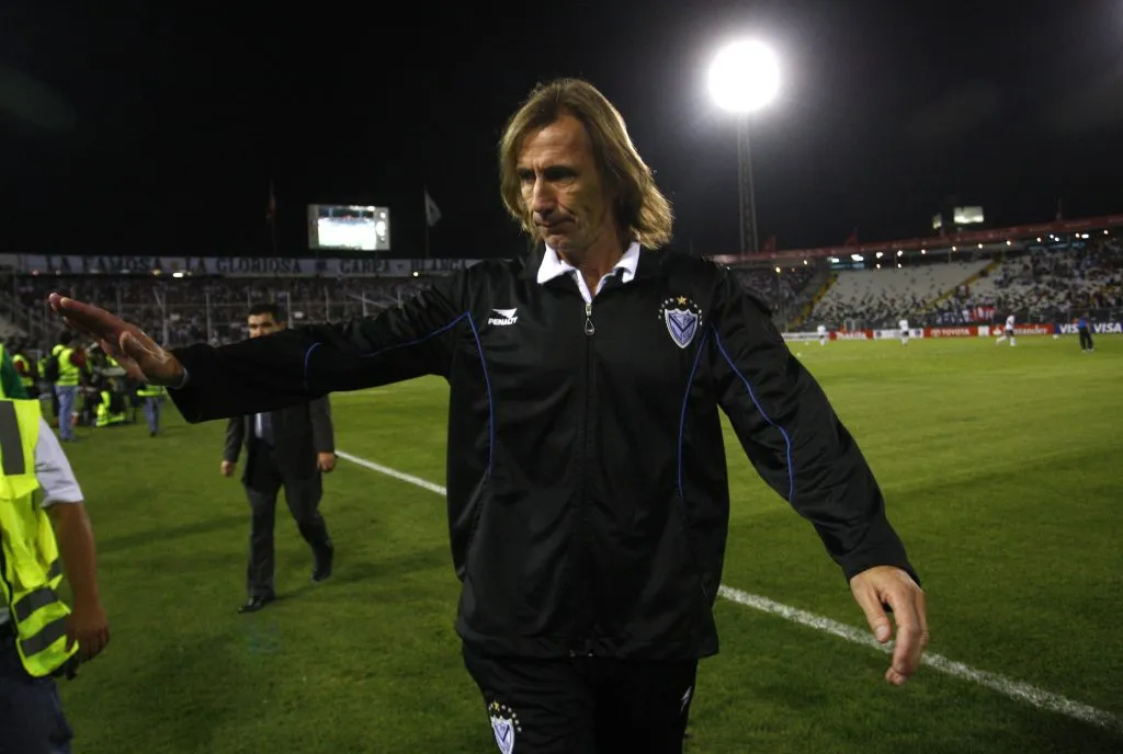 Ricardo Gareca visitó el Monumental con Vélez en la Copa Libertadores 2010. (MARCELO HERNANDEZ/PHOTOSPORT).
