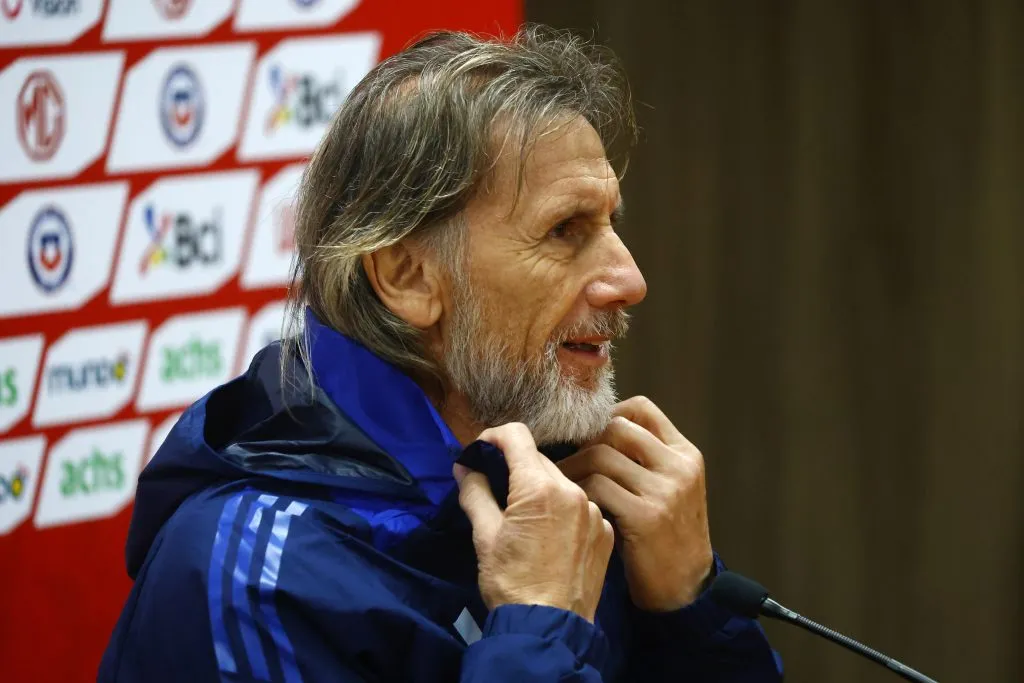 El Tigre Gareca no mostró mucho del manejo mediático que dijo Fernando Ortiz. (Jonnathan Oyarzun/Photosport).