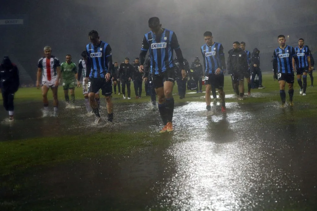 Manoel revela que el terremoto del 2010 “se llevó” el drenaje de la cancha de Huachipato.