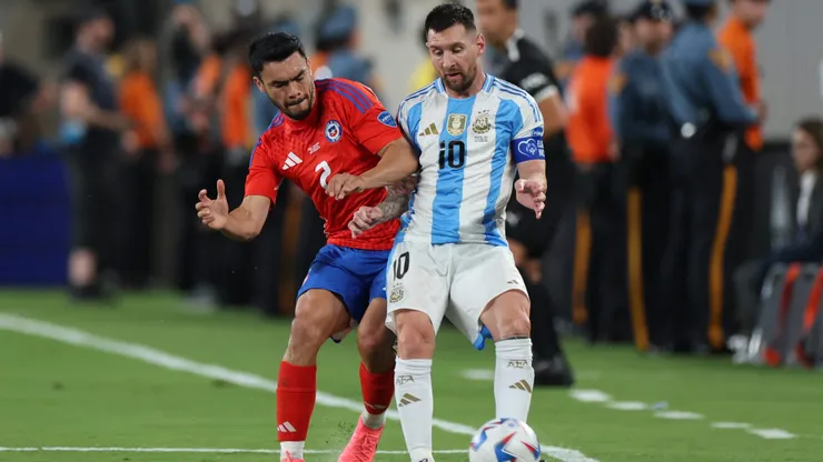 Gabriel Suazo dice que lo que más extraña de Chile es la barra de Colo Colo