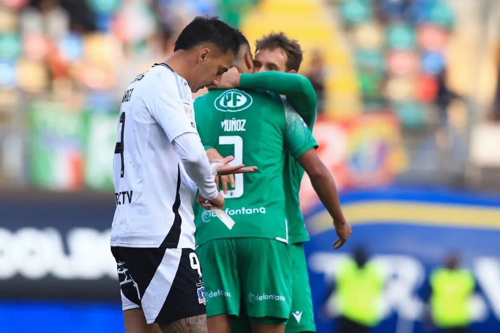 Javier Correa no pudo anotar para Colo Colo en su visita a Audax Italiano. | Foto: Photosport.
