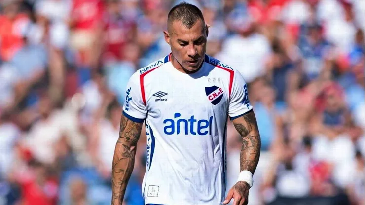 Eduardo Vargas dejó Nacional de Montevideo.
