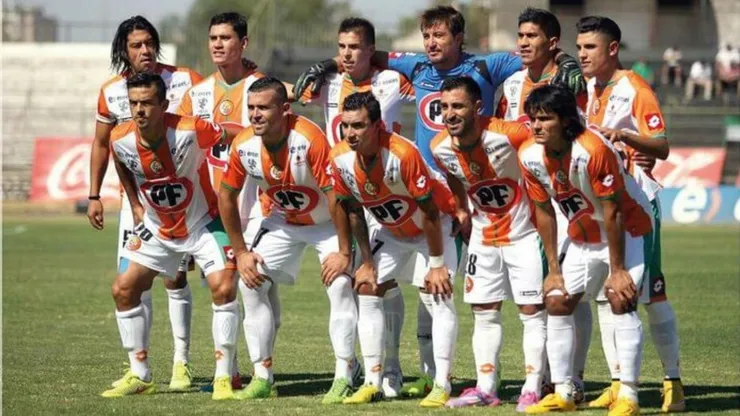 El equipo monarca en 2015.