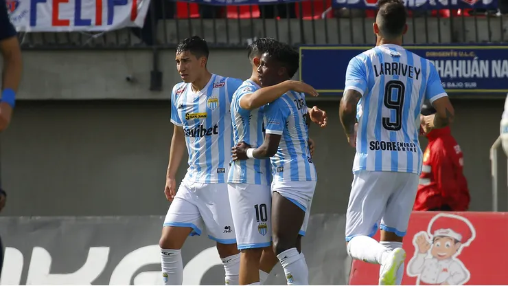 Se mueve el mercado de pases del fútbol chileno.