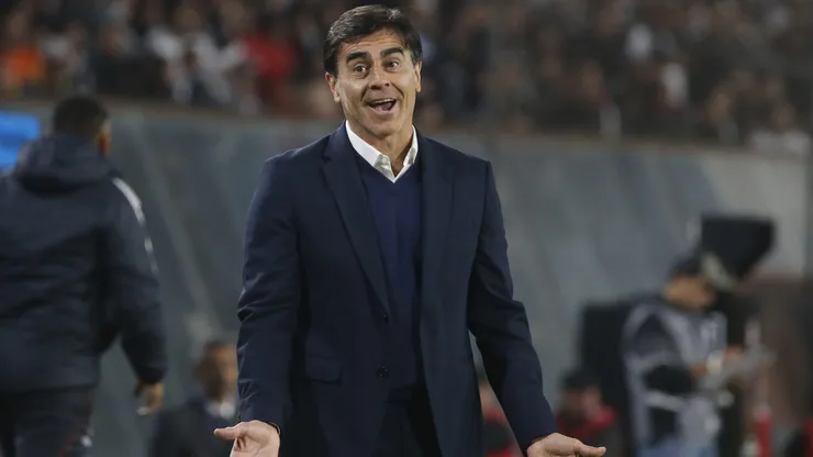 Gustavo Quinteros fue dirigido en un Mundial por este español que fue echado de la Roja.