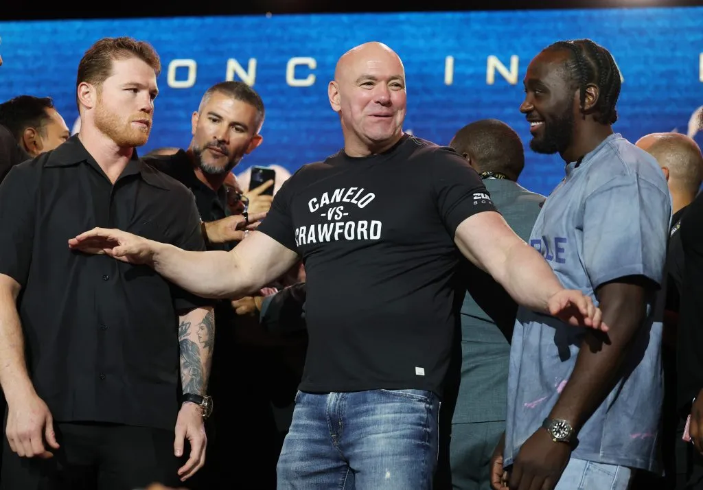 Canelo ganará ocho veces lo de Terence Crawford en el combate de septimebre. (Foto: Al Bello/Getty Images for Netflix)