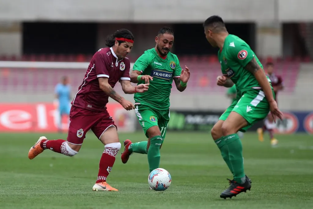Jaime Valdés en acción por Deportes La Serena. (Hernan Contreras / Photosport).