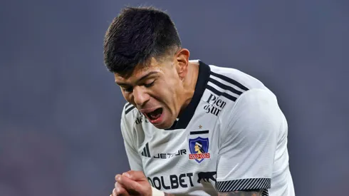 Pavez busca su salida de Colo Colo en este mercado.