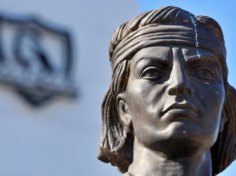 Colo Colo explica con peras y manzanas nuevo show en ByN