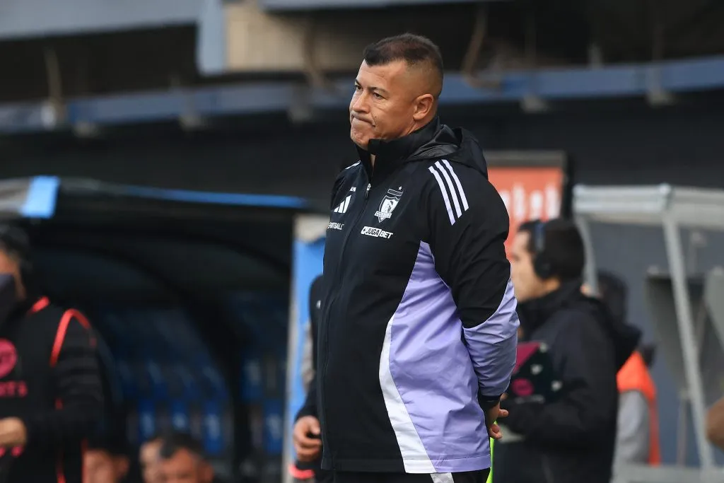 Almirón debe llegar a la Copa Libertadores con Colo Colo