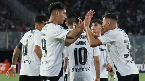 Aquino seguirá en Colo Colo según Mosa