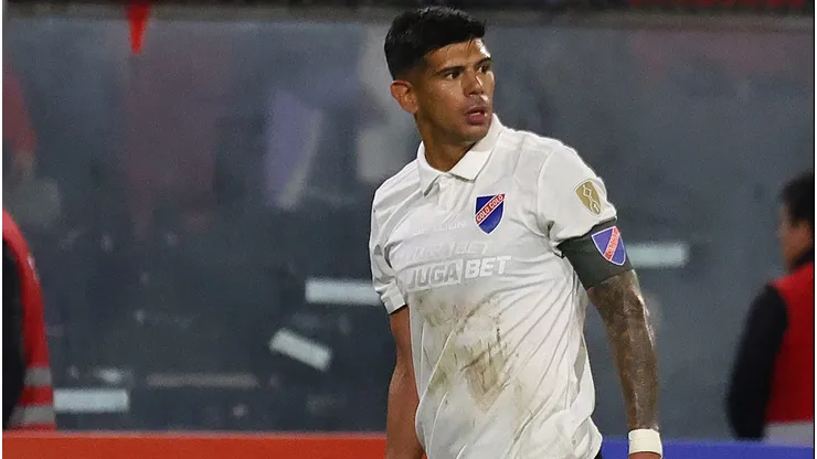 Esteban Pavez está muy cuestionado en Colo Colo.