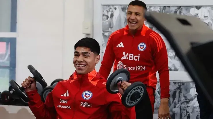 Darío Osorio podría seguir los pasos de Alexis Sánchez en Francia. (Foto: La Roja)