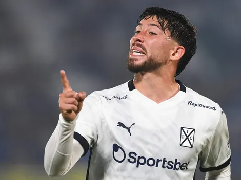 Felipe Loyola se pone la capa para salvar a Independiente