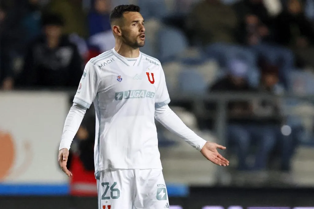 Fabricio Formiliano casi no ha contado para U de Chile esta temporada. (Andres Pina/Photosport).