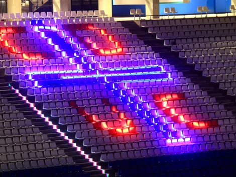 Artista que viene a inauguración del estadio de la UC es internado