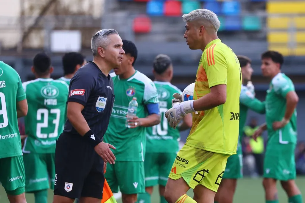 Brayan Cortés jugando por Colo Colo. Foto: Jonnathan Oyarzun/Photosport
