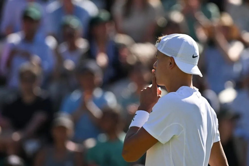 Jarry gana en Wimbledon y Rune se enoja con los chilenos
