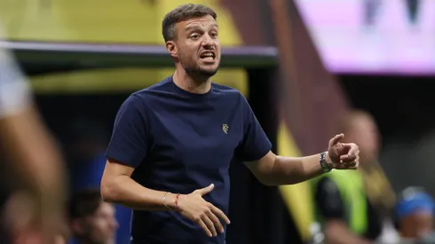 Martín Anselmi fue destituido como director técnico del Porto tras ser eliminado en la fase grupal del Mundial de Clubes.