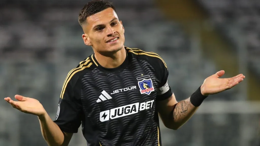 Lucas Cepeda causa preguntas en Colo Colo.