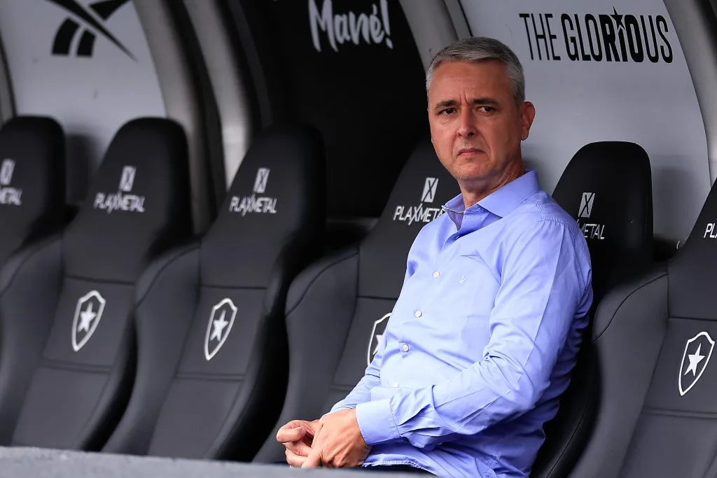 Tiago Nunes en su época de DT de Botafogo. (Buda Mendes/Getty Images).