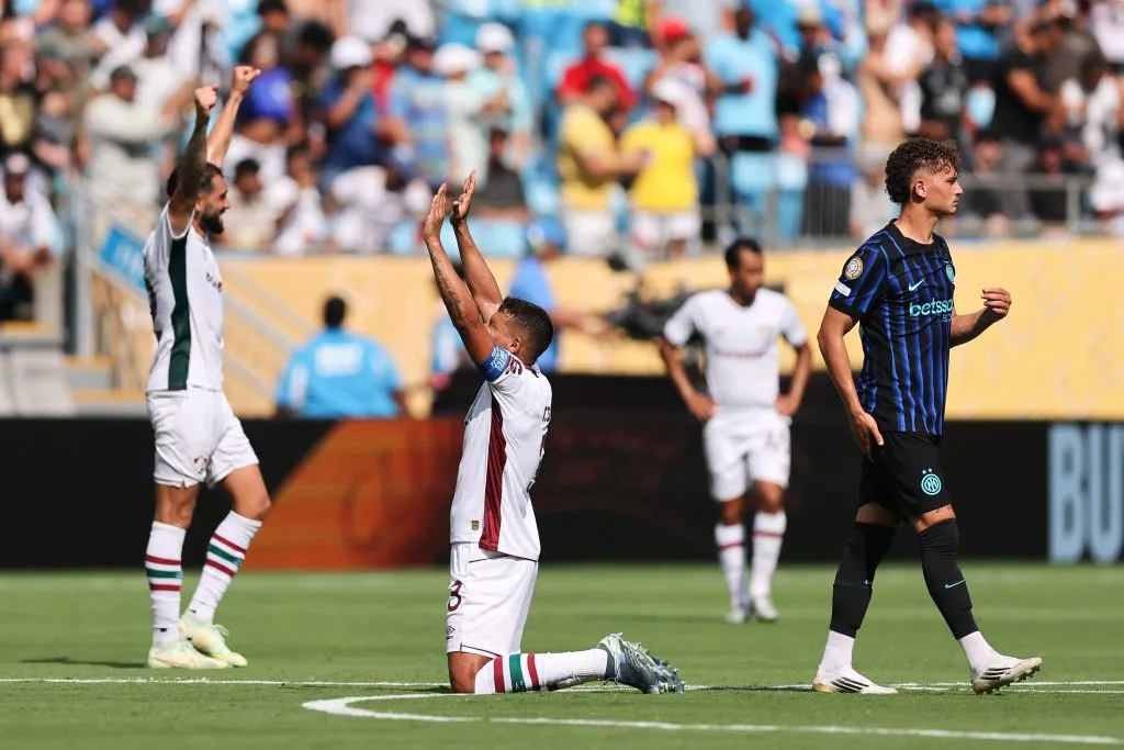 Thiago Silva celebra el triunfo ante Inter de Milán