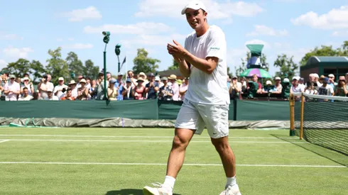 Oliver Tarvet es pura confianza en Wimbledon.