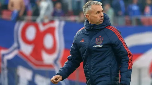 Gustavo Álvarez activó rápido una de las opciones.