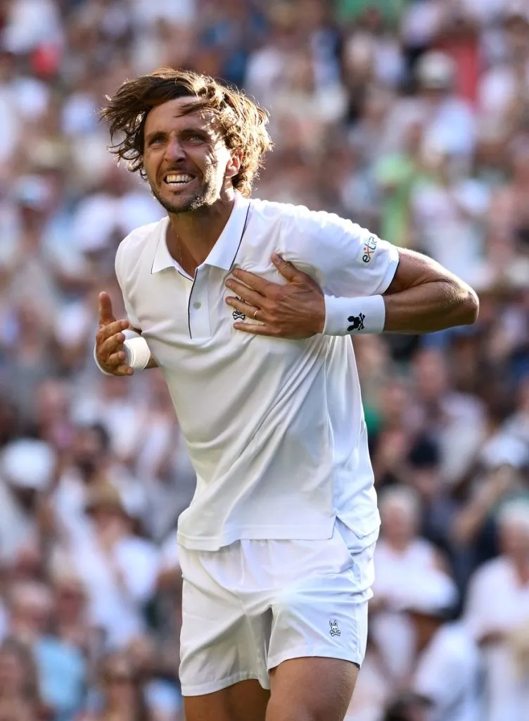 Arthur Rinderknech celebra tras ganar a Alexander Zverev en la primera ronda de Wimbledon (Getty Images).