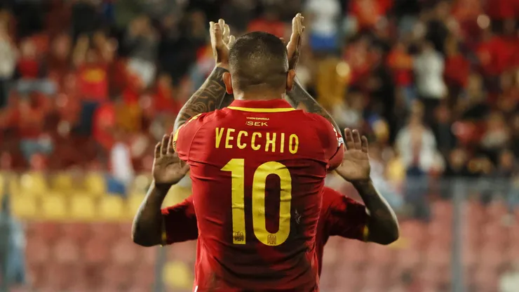 ¿Se concretará el retorno de Emiliano Vecchio a Unión Española como salvador?