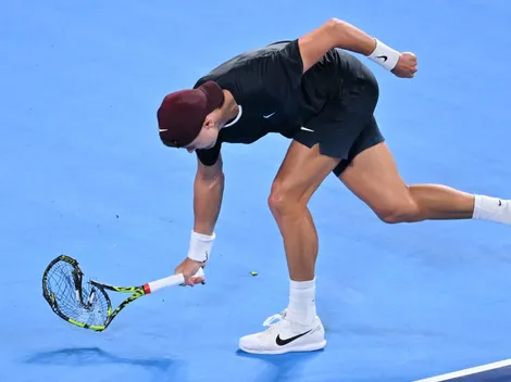 Rival que ninguneó a Jarry en la mira por vender raquetas rotas