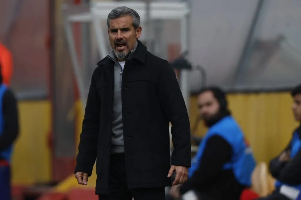 Miguel Ramírez como DT de la Unión Española. Este año también dirigió a Deportes Iquique. (Andres Pina/Photosport).