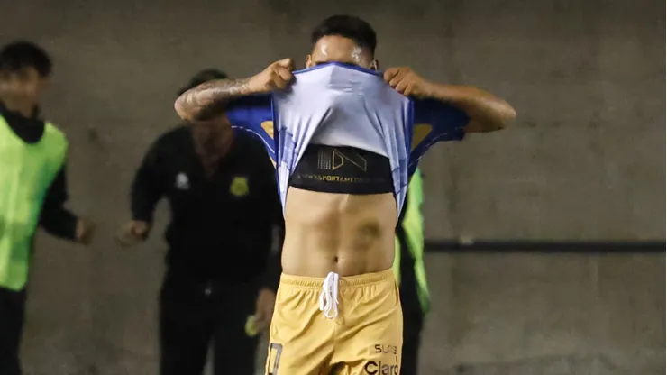 El ex jugador de Everton y Colo Colo vive un incierto futuro en Chile.