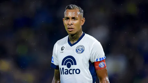 Villa tomó una drástica decisión en este mercado de pases.