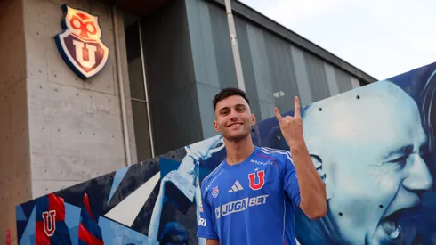 Felipe Salomoni con la camiseta de U de Chile