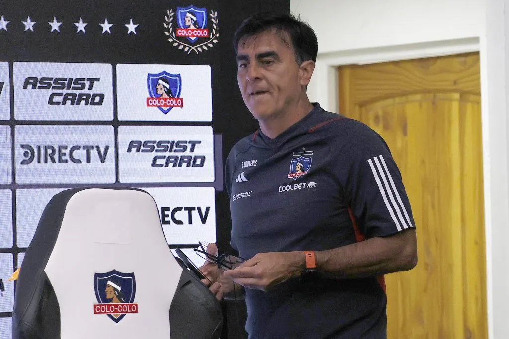 Gustavo Quinteros vuelve a sonar en Colo Colo. Foto: Dragomir Yankovic/Photosport