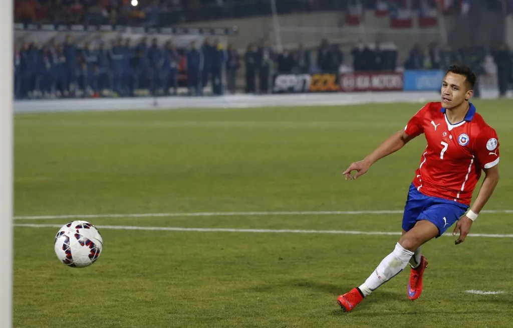 Alexis pica la pelota y Chile está a milésimas de segundos de ser campeón de Copa América