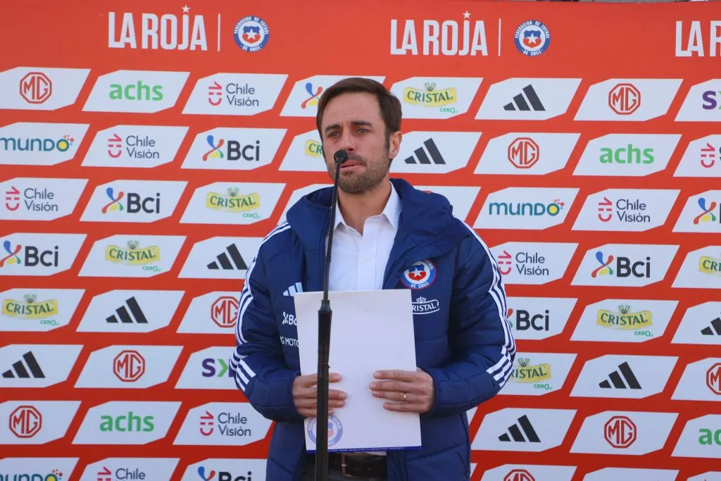 Felipe Correa, gerente de selecciones, confirmó a Nicolás Córdova como DT de la Roja | Photosport
