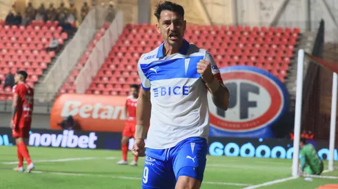 Fernando Zampedri, delantero de la UC, uno de los candidatos a romper el marcador en el Clásico Moderno con Colo Colo.