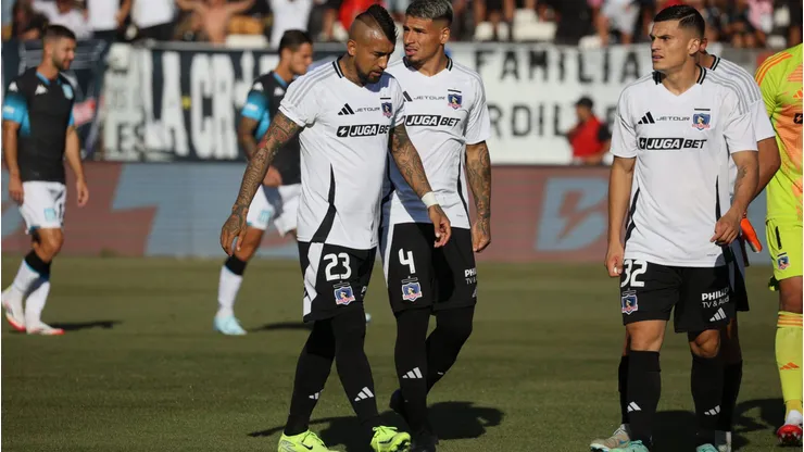 Colo Colo juega este domingo el clásico ante Católica.