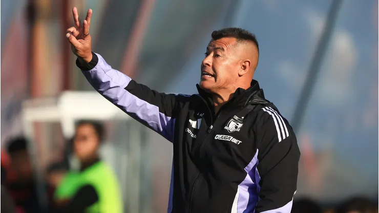 Jorge Almirón prefirió "no exponer" a sus dirigidos tras la derrota ante la Católica.