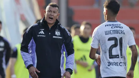 Jorge Almirón nuevamente le hizo el quite a una sala de prensa.