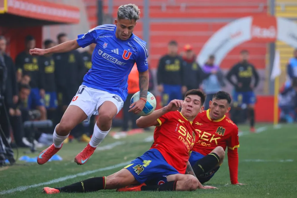 Milován Celis en la marca de Lucas Assadi. (Dragomir Yankovic/Photosport).