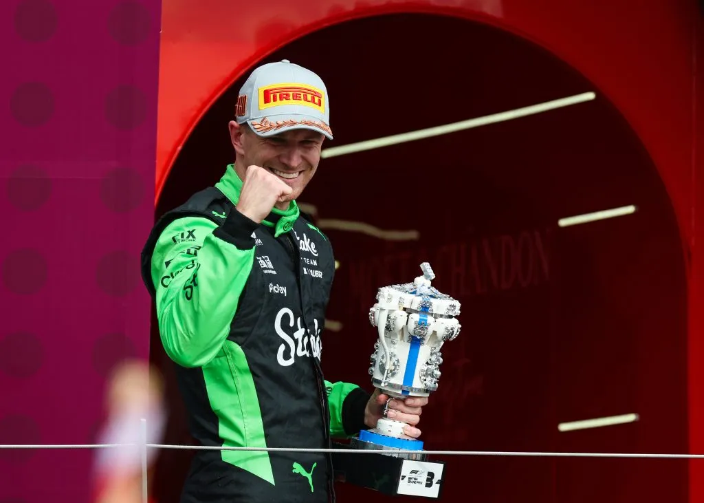 Nico Hülkenberg se llevó las mayores felicitaciones de la carrera que marcó la mitad de la temporada. (Mark Thompson/Getty Images).
